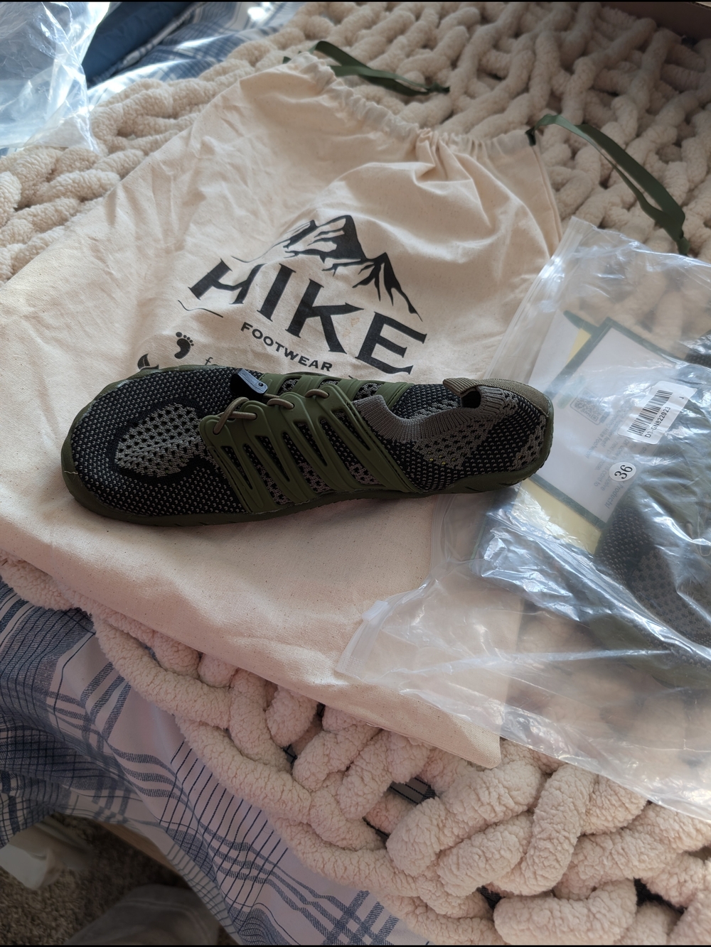 NEW HIKE Footwear Green Hiking & Walking Barefoot Shoes - Picture 3 of 5